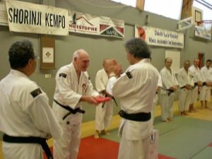 Aosaka Sensei (à droite) et Jean-Claude Lemarchand (à gauche) – © J. Looten